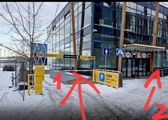 Harbour Studios Near Old Town *